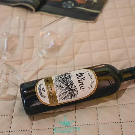 Atlantis & מלון קסאמיל